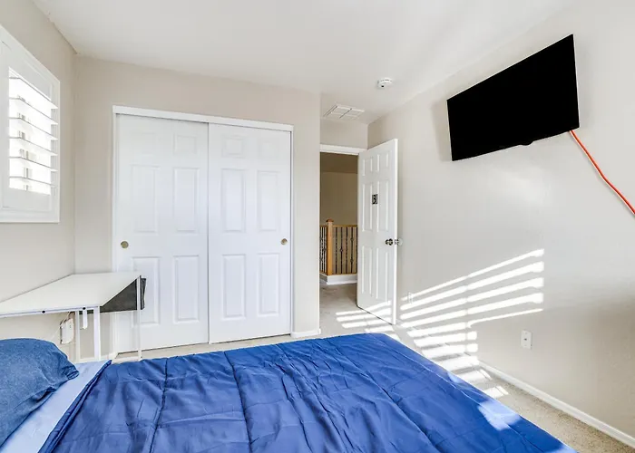 Holiday home Relax Poolside! Group-friendly San Tan Valley Gem