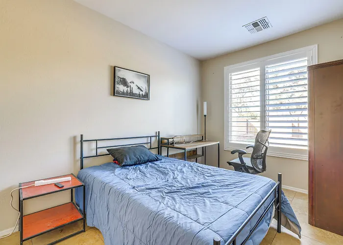 Holiday home Relax Poolside! Group-friendly San Tan Valley Gem Queen Creek