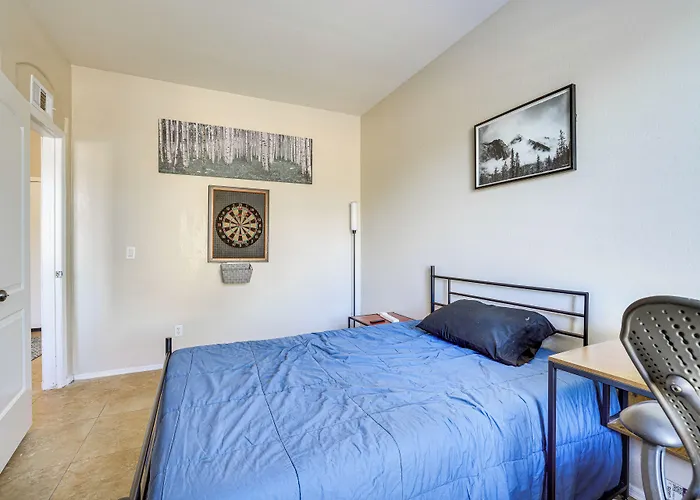 Relax Poolside! Group-friendly San Tan Valley Gem Queen Creek